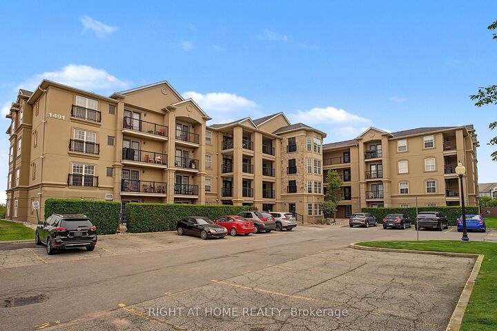 Property Photo: 1491 Maple Avenue 111 ON L9T 0B8