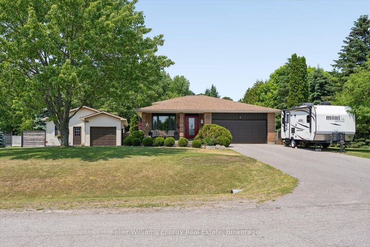 8280 Albert Court — photo 1