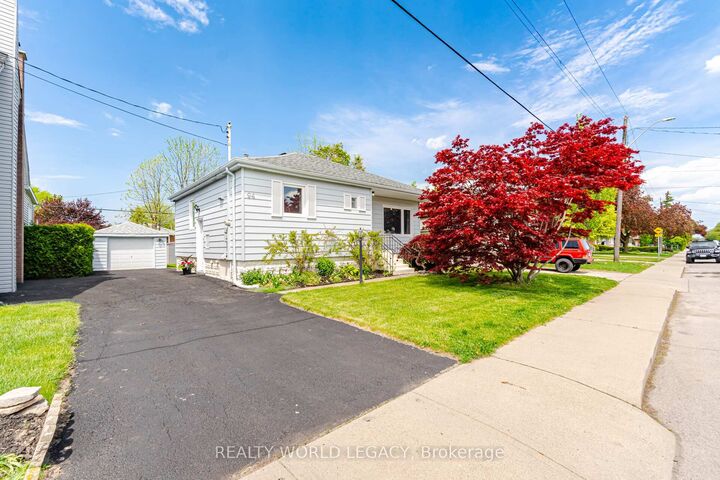 94 Clarendon Avenue — photo 1
