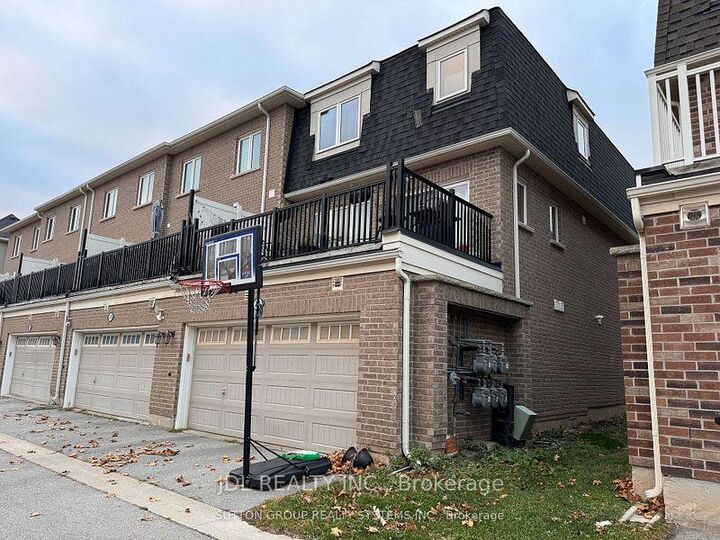 Property Photo: 286 Ellen Davidson Drive ON L6M 0V5