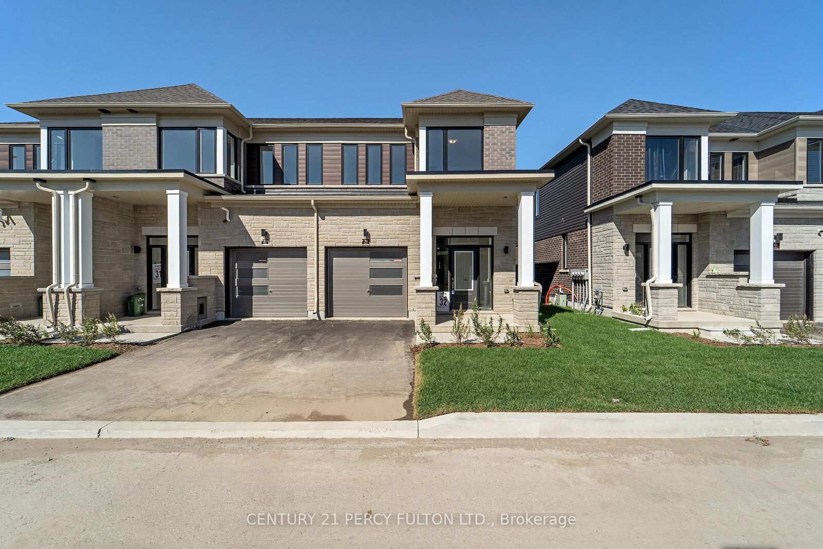 Property Photo: 39 Watts Mews ON K9V 5Z5