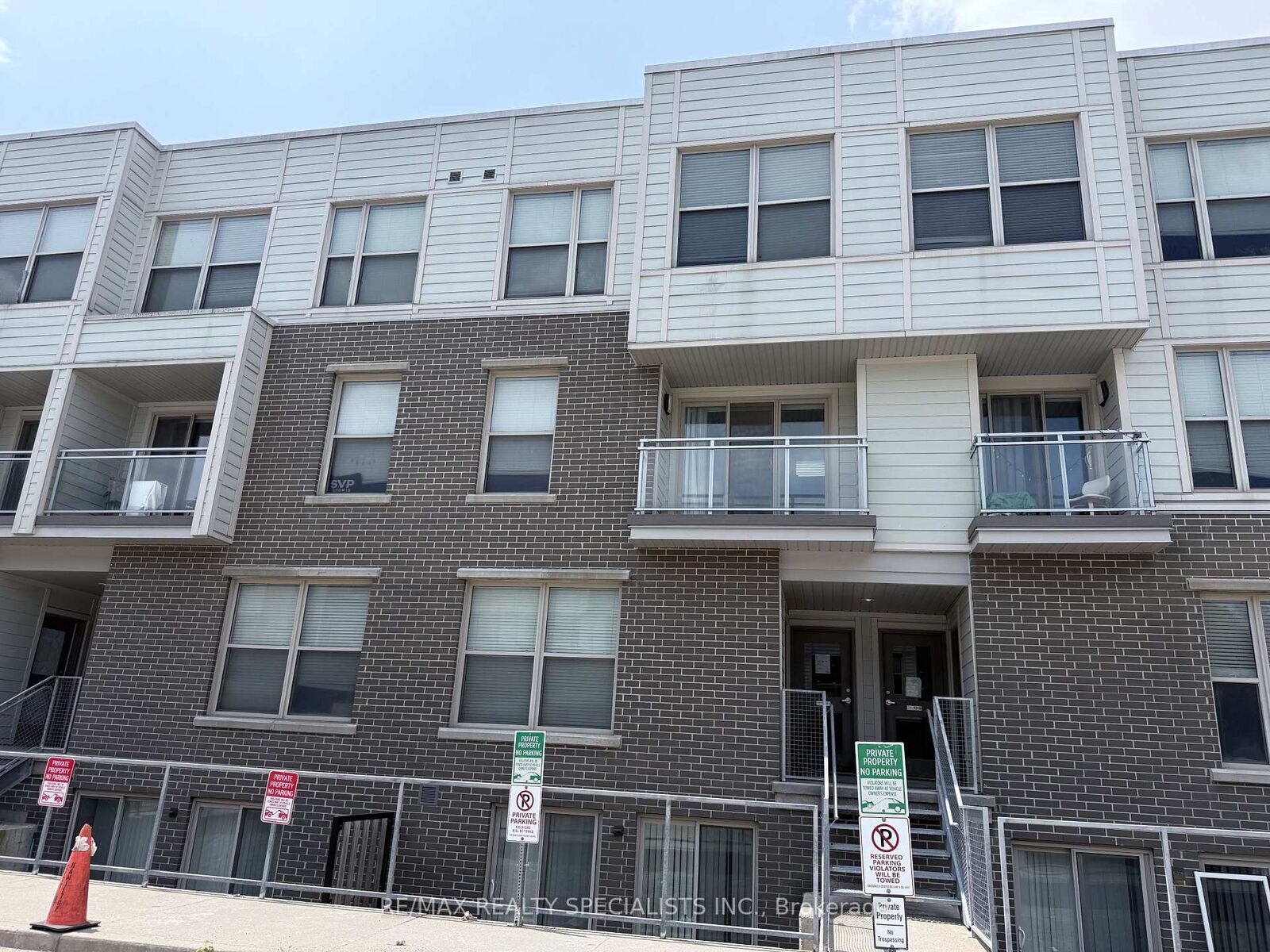 Property Photo:  62 Balsam Street T210  ON N2L 3H2 