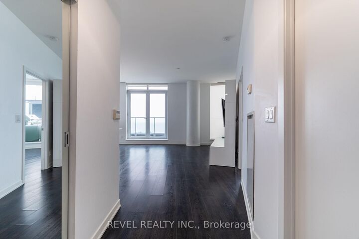Property Photo: 150 East Liberty Street Ph3 ON M6K 3R5