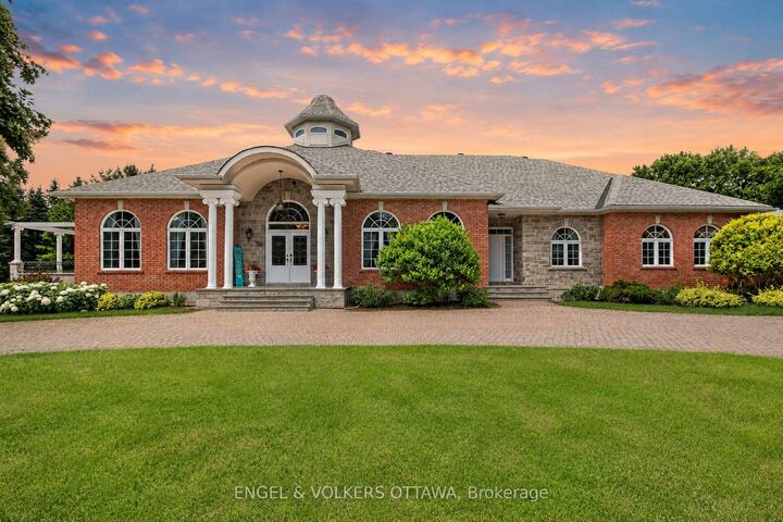 36 Cedarhill Drive — photo 1