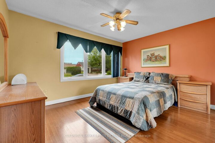 Property Photo: 636 Malartic Avenue ON K1K 0X3