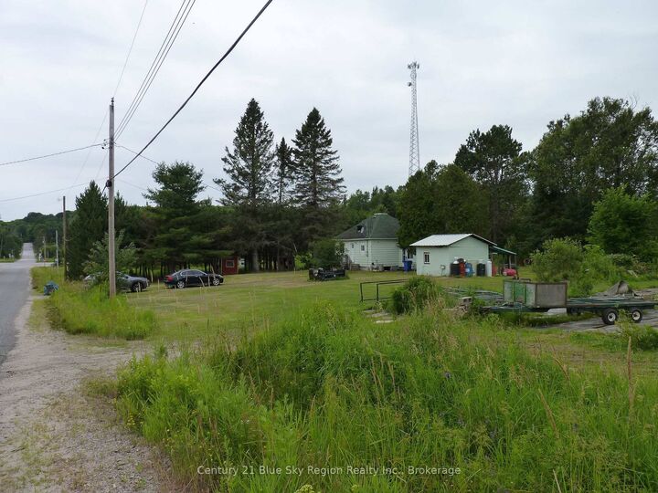 Property Photo: 50 Feronia Road ON P1B 8G4