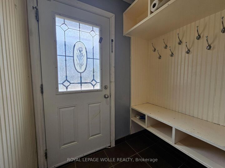 Property Photo: 589 Beechwood Drive 36 ON N2T 2K9