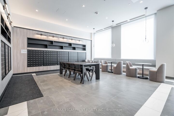 Property Photo:  1 Jarvis Street 1504  ON L8R 0A8 