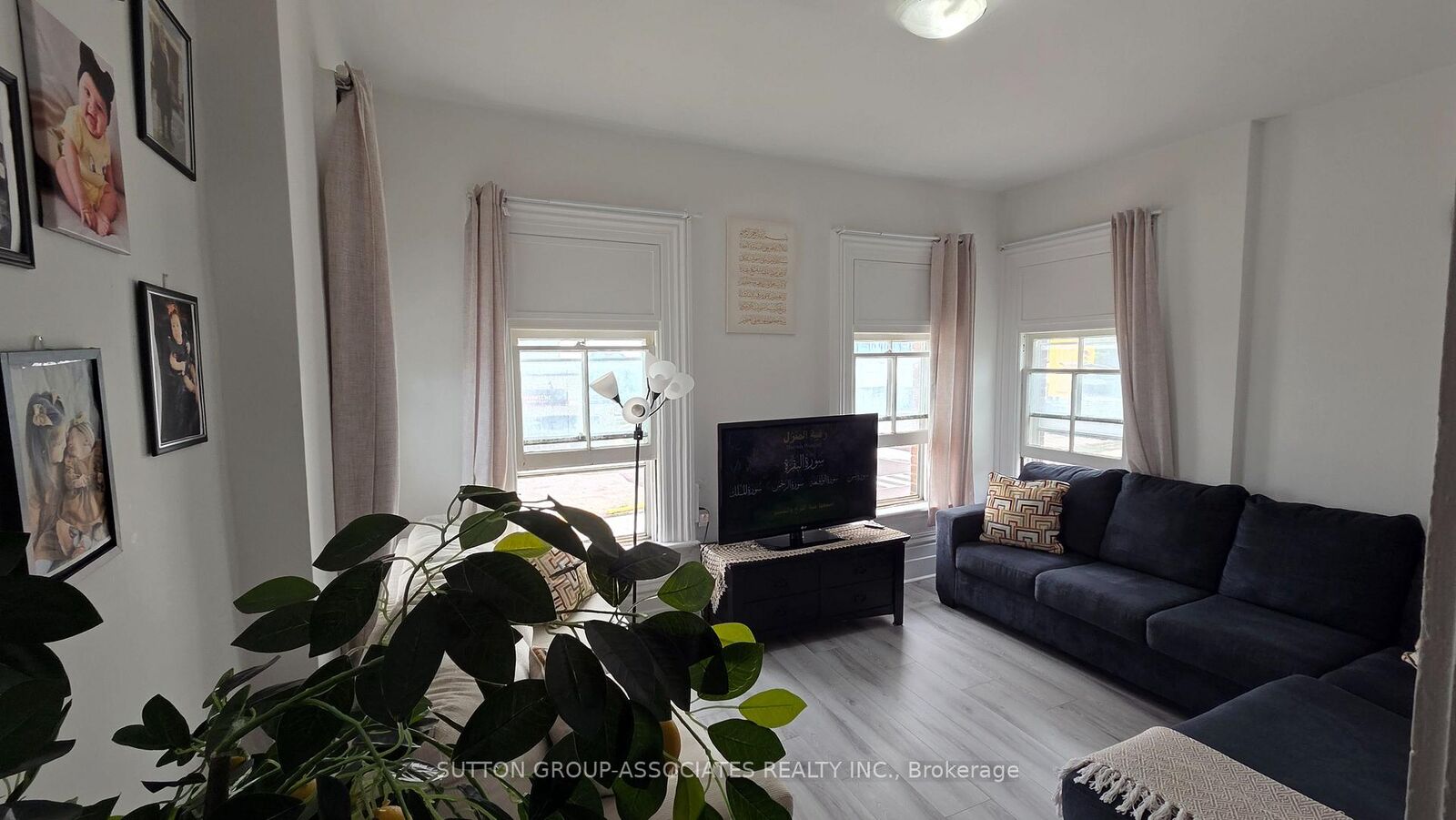 Property Photo: 65 Holland Street W 3 ON L9S 0C1