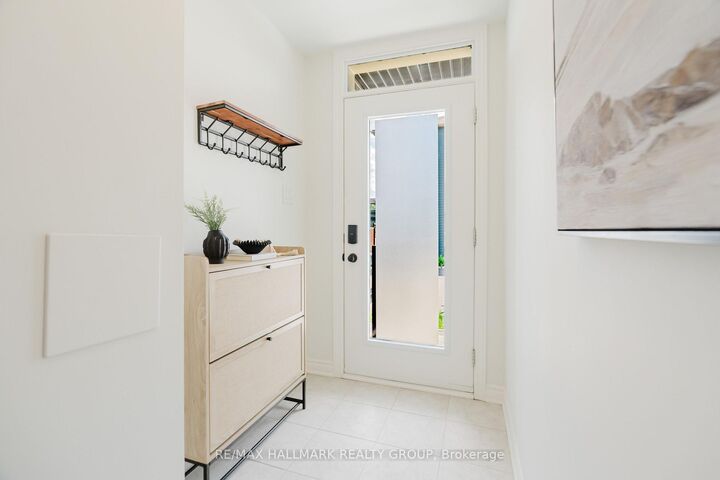Property Photo:  583 Takamose Private 217  ON K1K 4Z4 