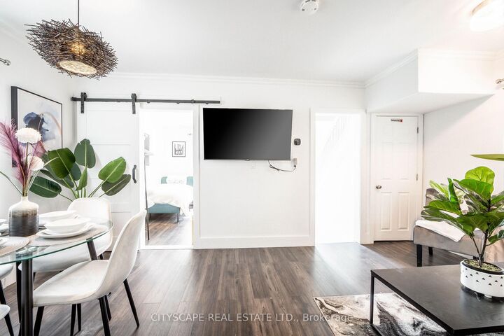5073 Kitchener Street — photo 1