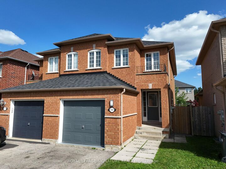 Property Photo: 3321 Raindance Crescent ON L5N 8L7