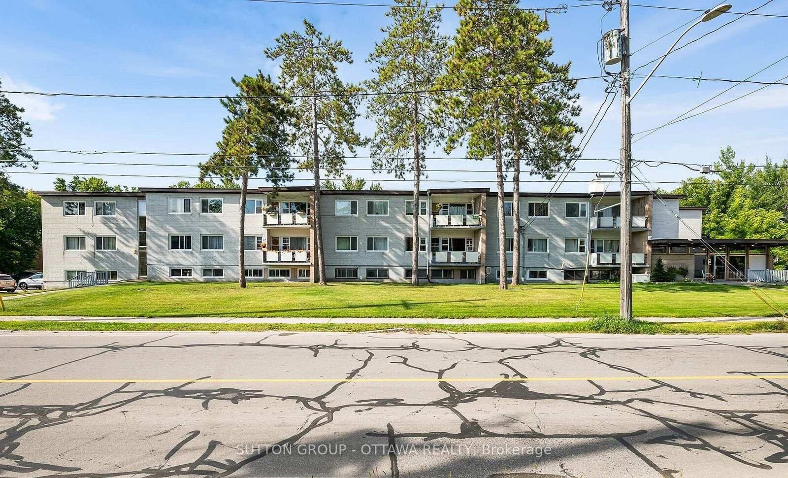 Property Photo: 5 Rogers Road 7 ON K7H 1N9