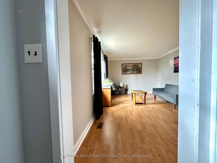 Property Photo: 1666-1668 Victoria Street ON K7M 5K3
