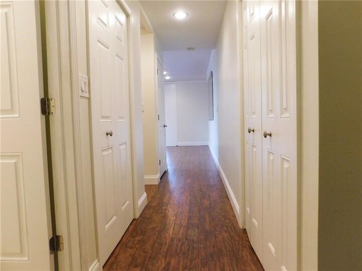 Property Photo: 112 Washington Pl 7F PA 15219