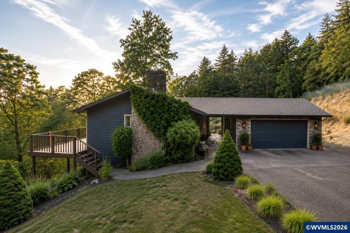 Property Photo: 12491 Centerwood Rd SE OR 97352