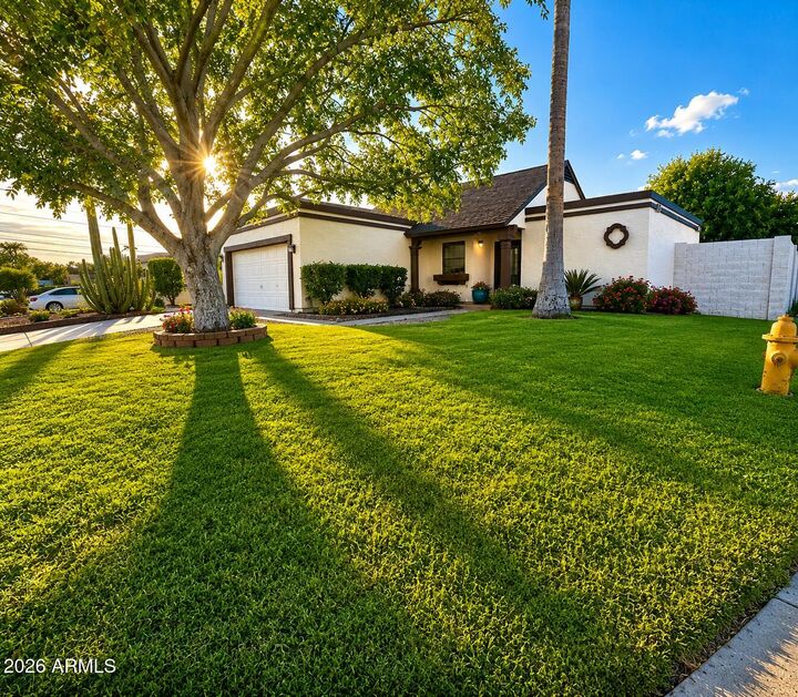 Property Photo:  1238 E Kerry Lane  AZ 85024 