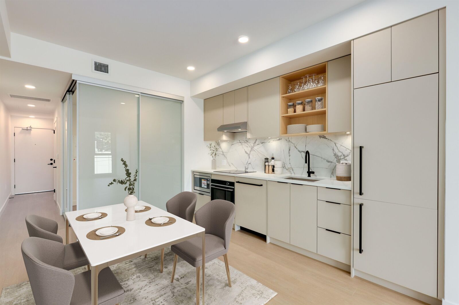 Property Photo: 422 E 3rd Street 663 BC V7L 0K1