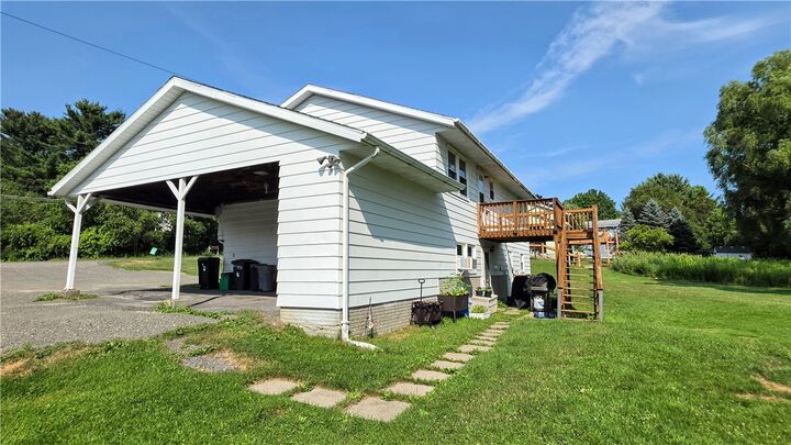 Property Photo:  225 Snyder Hill Road  NY 14580 