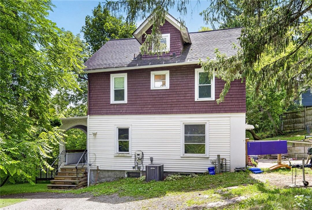 Property Photo:  730 Cliff Street  NY 14850 