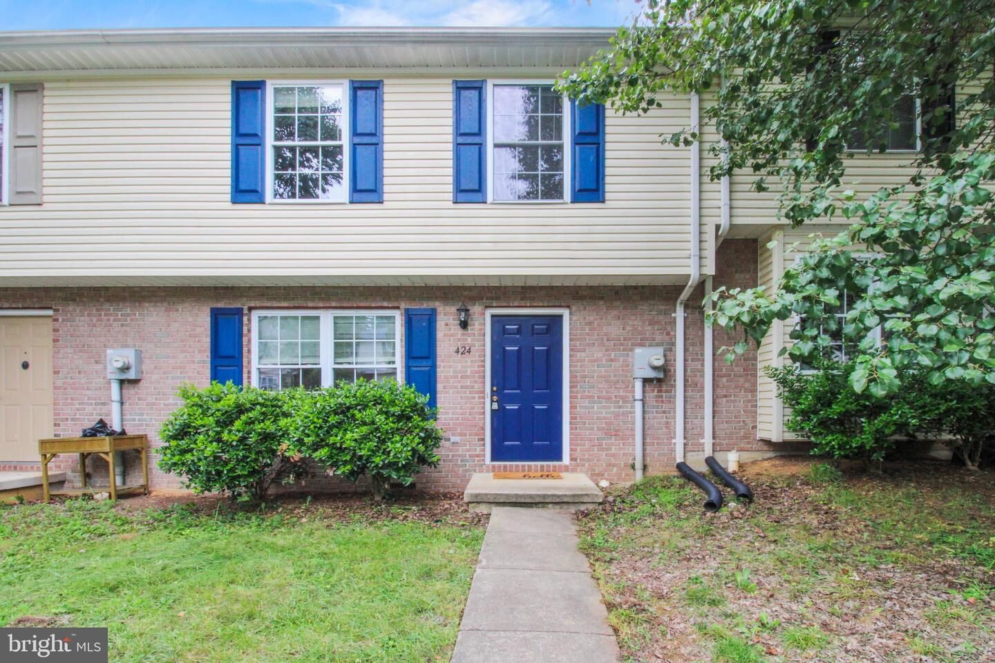 Property Photo: 424 Ridgefield Avenue VA 22655
