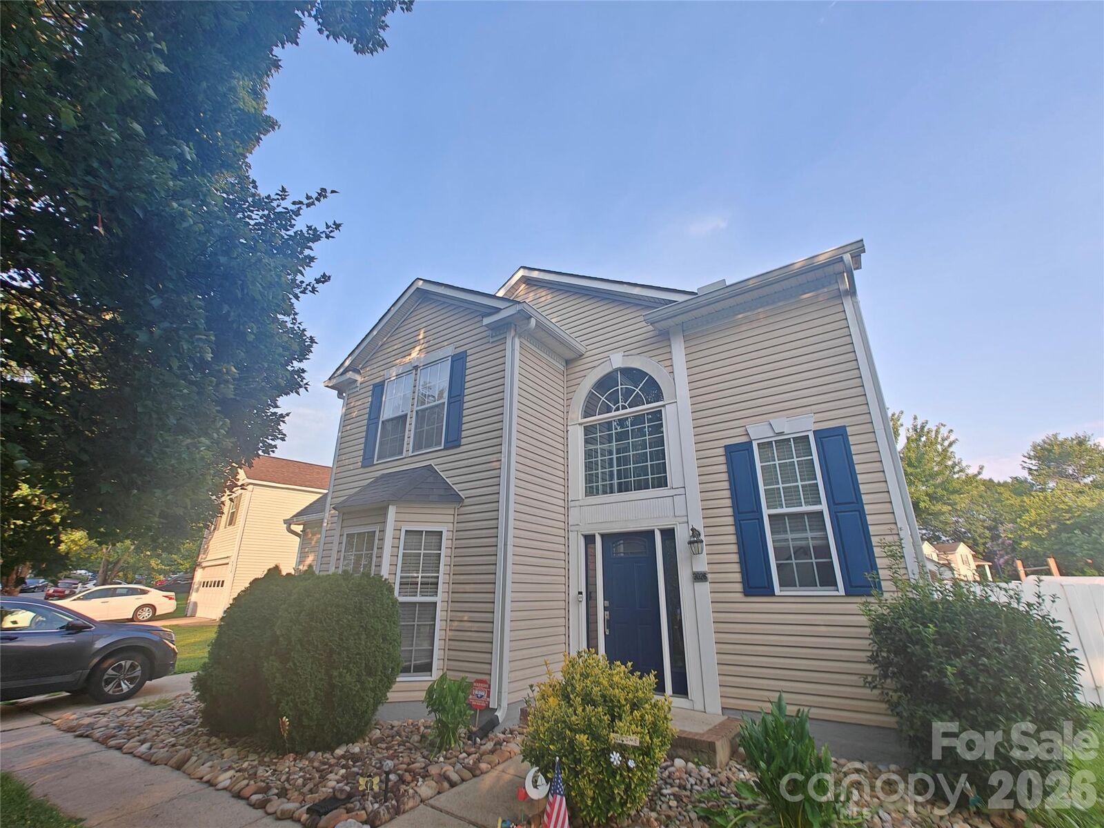 Property Photo: 9026 Shenington Place NC 28216