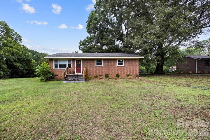 Property Photo: 112 Luthers Road NC 28086