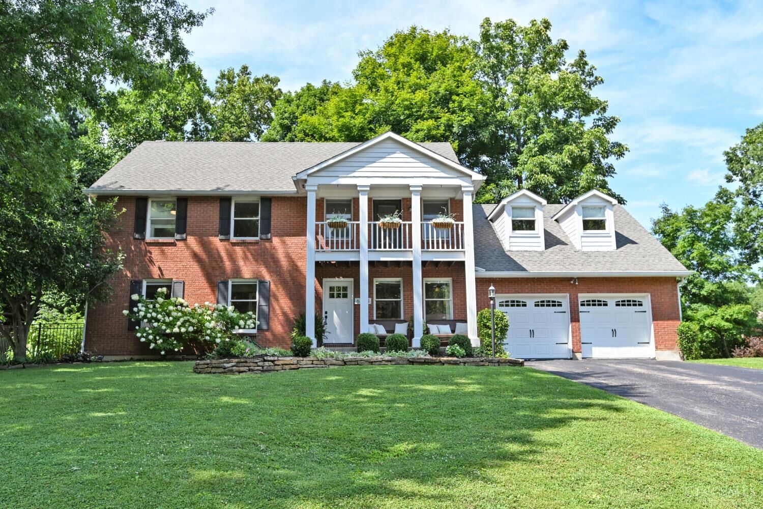 Property Photo: 6974 Stonington Road OH 45230