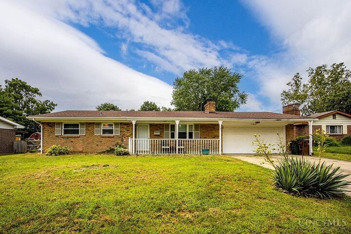 Property Photo:  105 Gwen Lane  OH 45067 