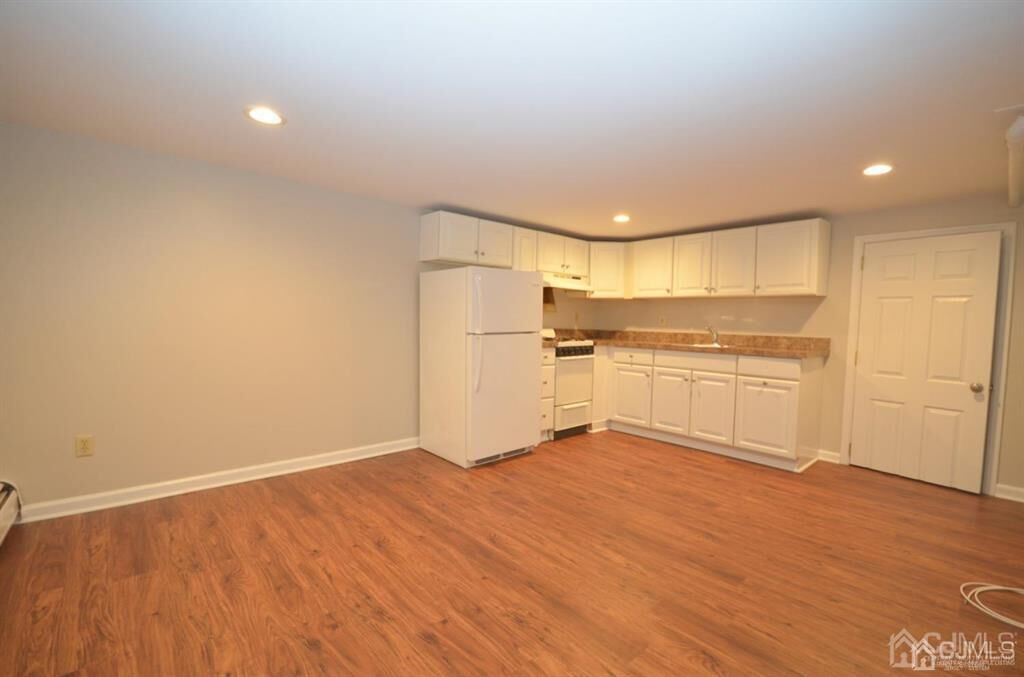 Property Photo: 405 N Washington Avenue 6 NJ 08812