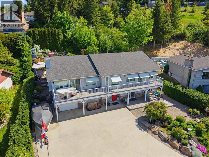 Property Photo: 4410 Lakeshore Road Northeast BC V1E 3N6