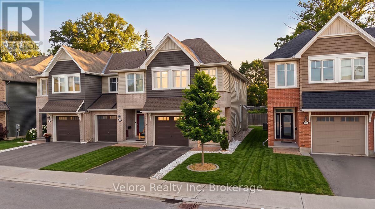 Property Photo: 608 Vivera Place ON K2S 2M9