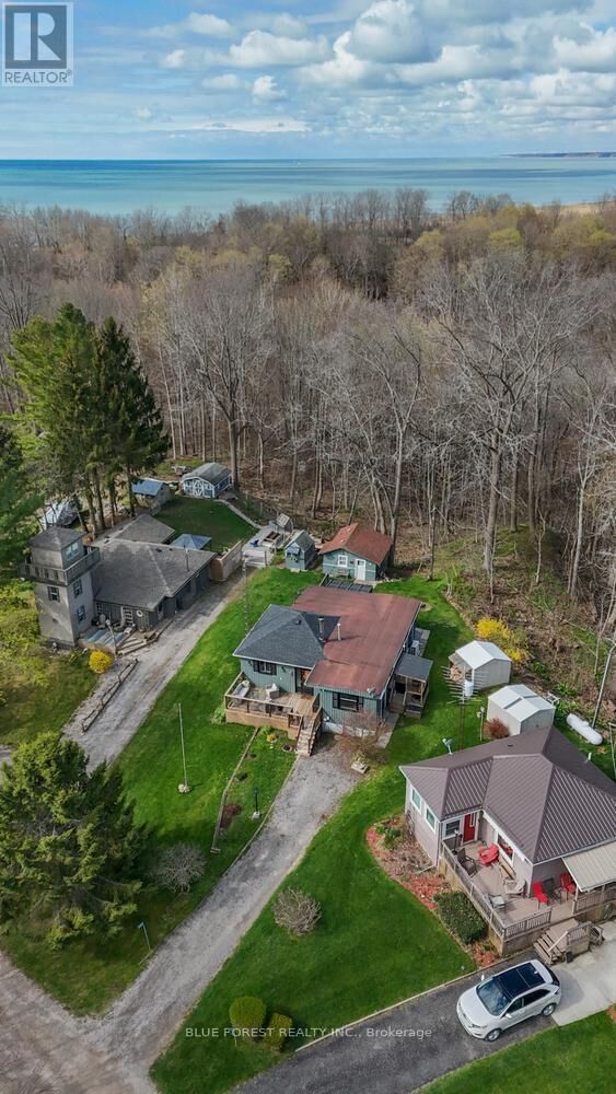Property Photo: 7365 Fairview Drive ON N0L 2M0