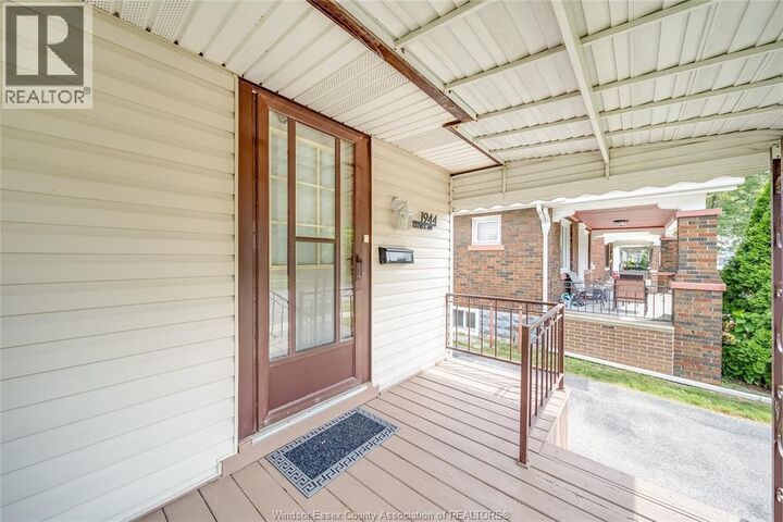 Property Photo:  1944 George Avenue  ON N8W 4M1 