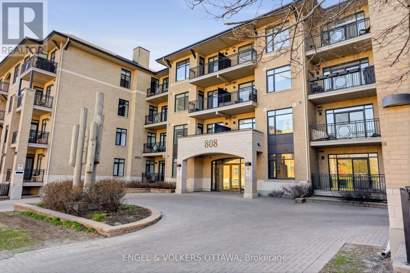 Property Photo: 808 Bronson Avenue 310 ON K1S 5A4