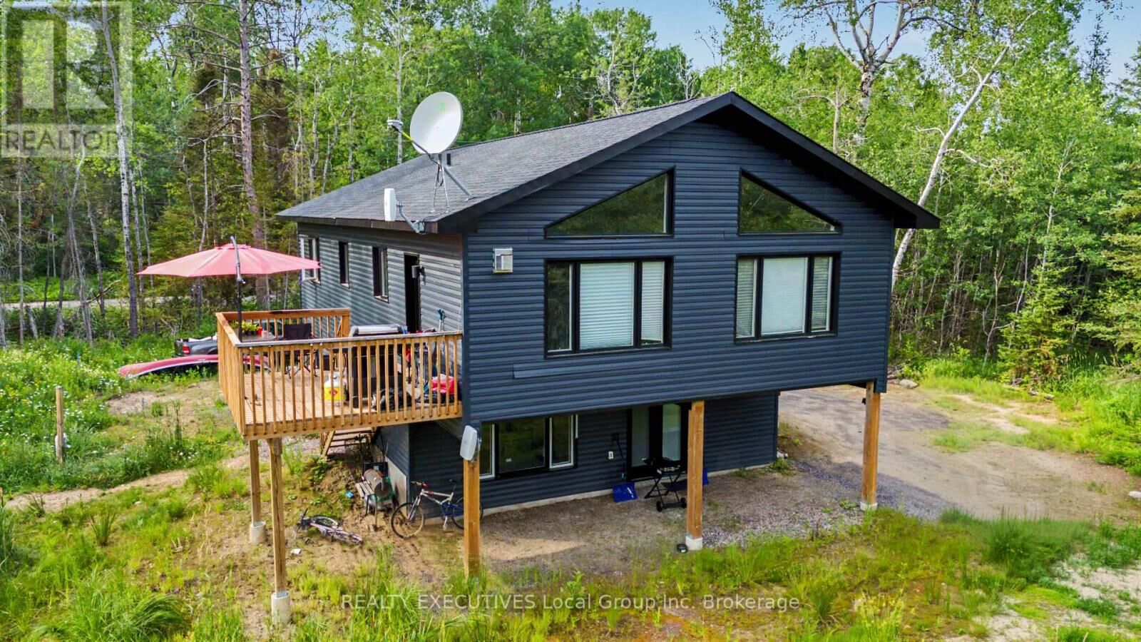 Property Photo: 575 Hart Road ON P0H 1H0