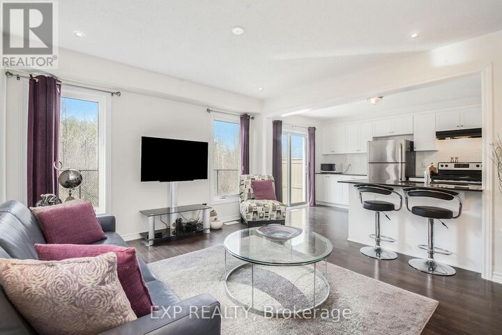 Property Photo: 141 Maestro Avenue ON K2S 1B9