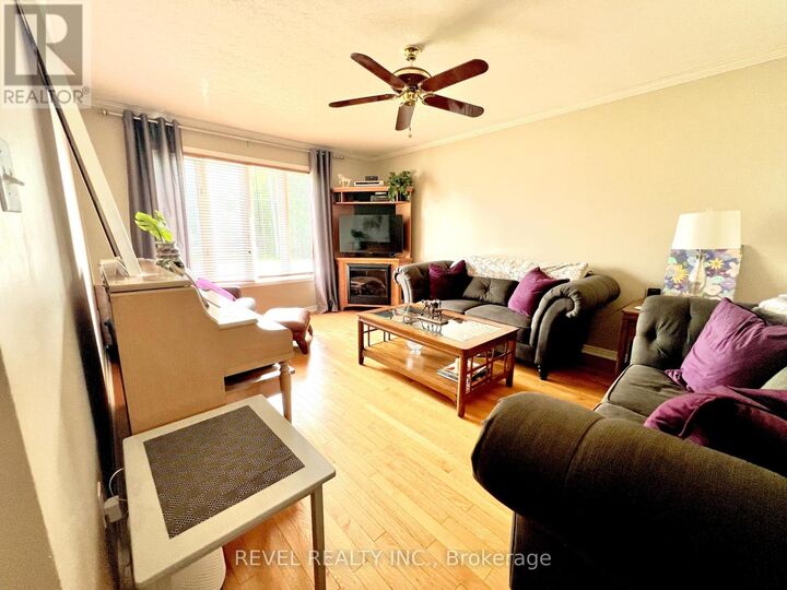 Property Photo: 206 Duke Street West ON P0N 1C0