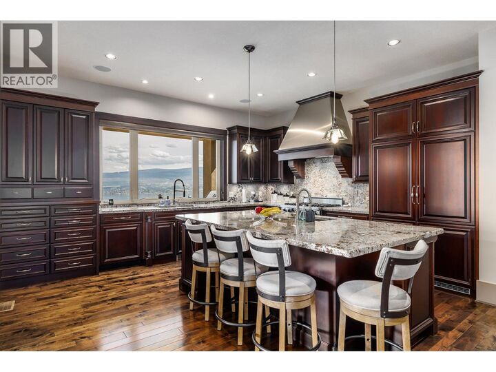 Property Photo: 1524 Vineyard Drive BC V4T 2Y7