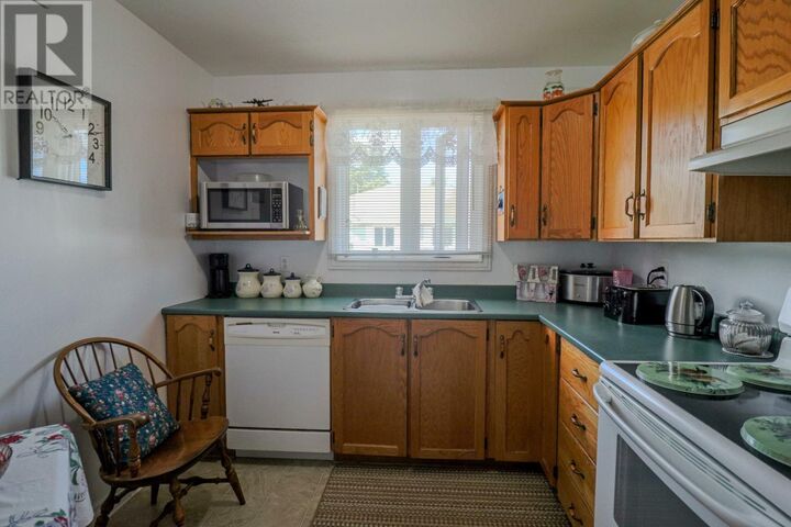 Property Photo:  2 Sarasota Court  NL A1E 5Z7 