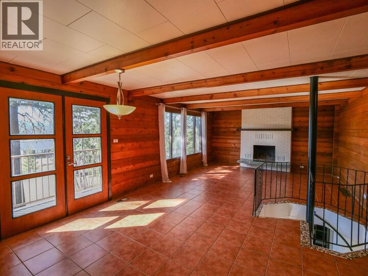 Property Photo: 182 Coach Road BC V2J 4E8