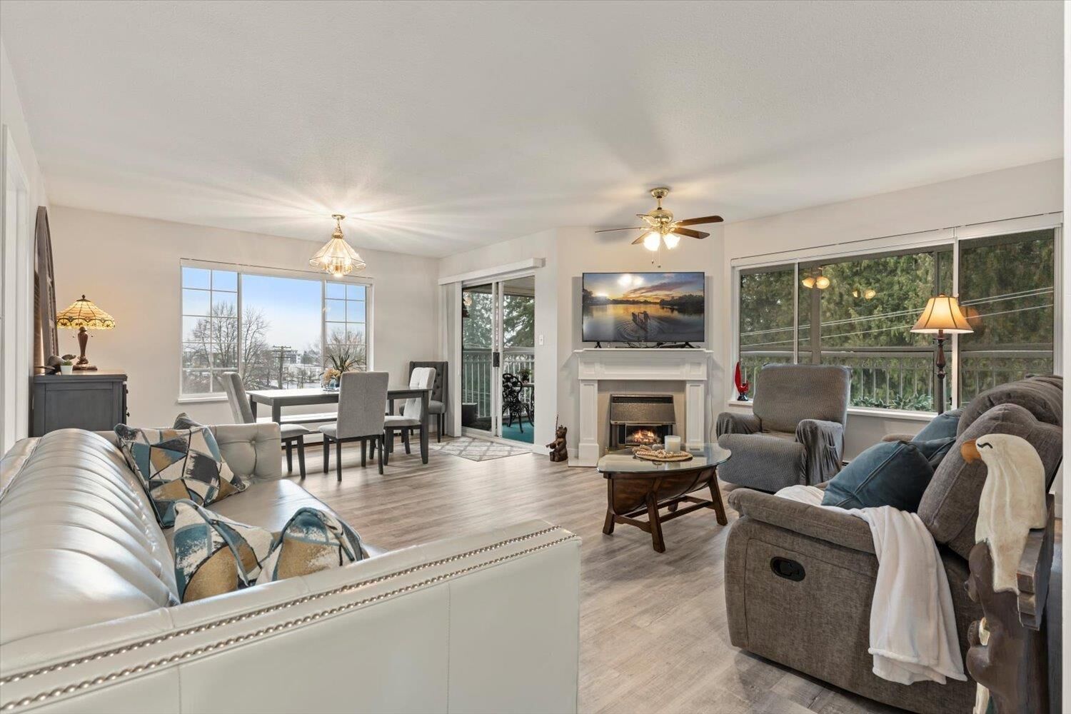 Photo de la propriété: 2491 Gladwin Road 307 BC V2T 3N8