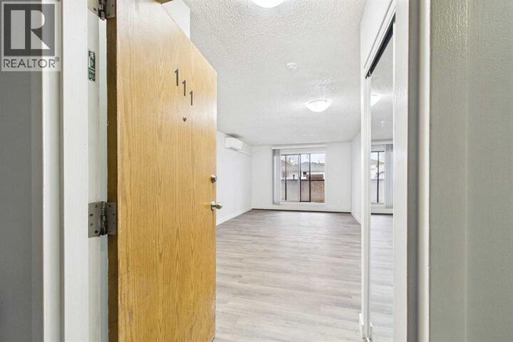 Property Photo: 1712 38 Street Southeast AB T2A 1H1