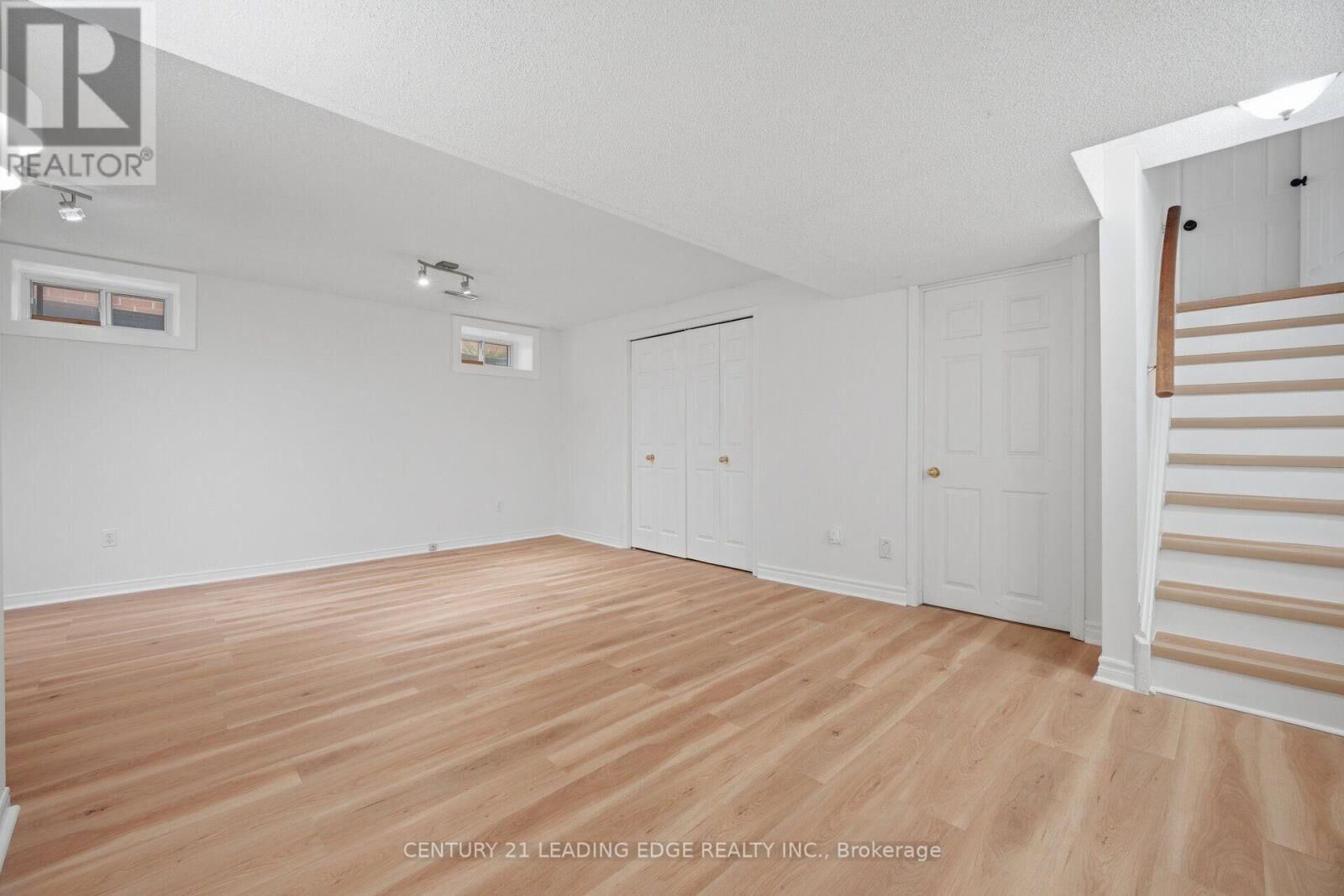 Photo de la propriété:  923 Redbird Crescent  ON L1V 5K8 