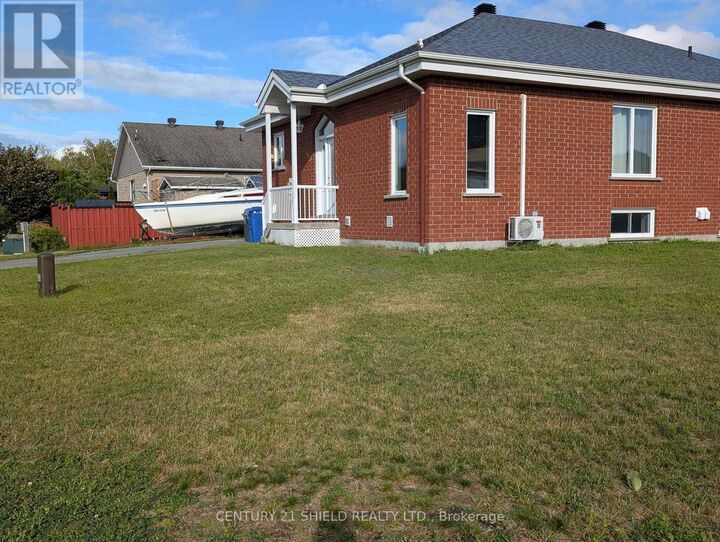 Property Photo: 100 Richard Street ON K0B 1A0