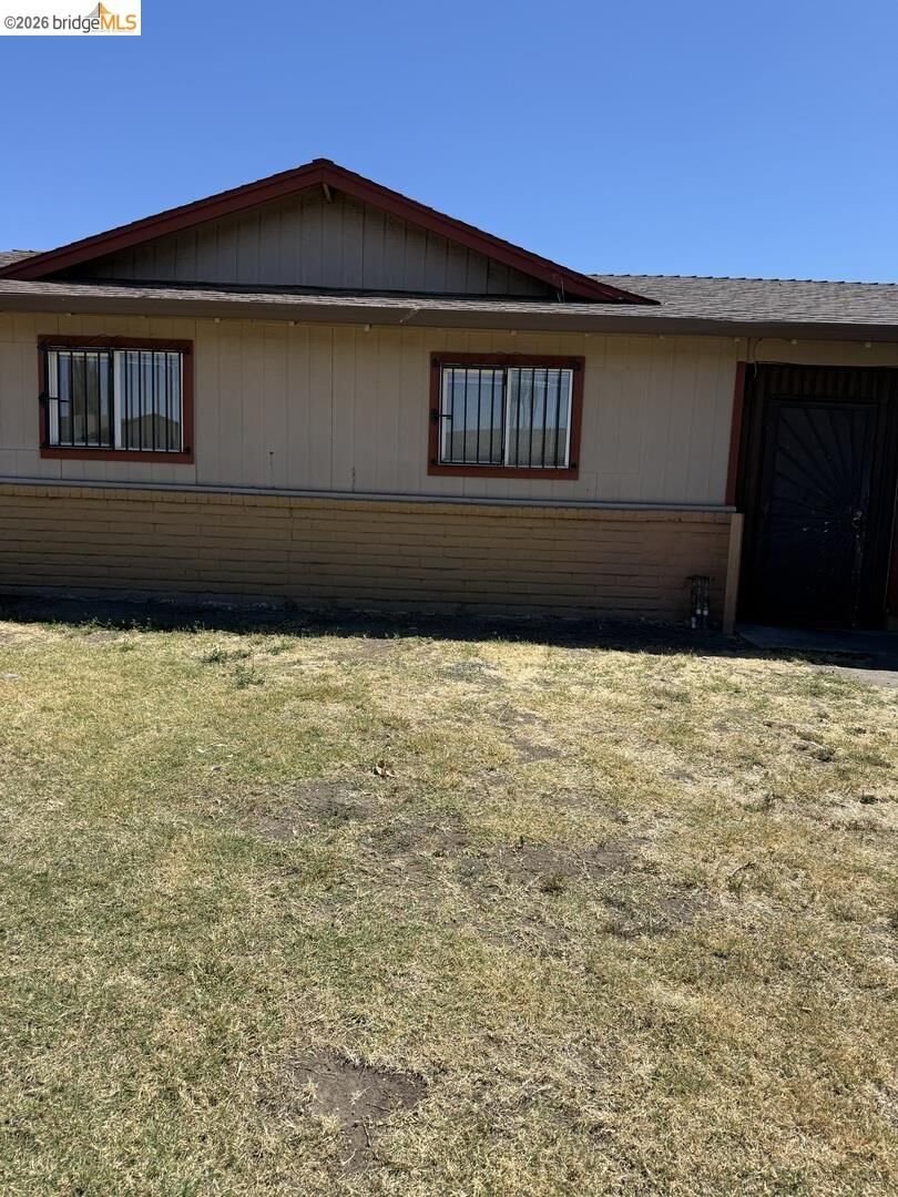 Property Photo:  485 Jill Cir 487  CA 95210 