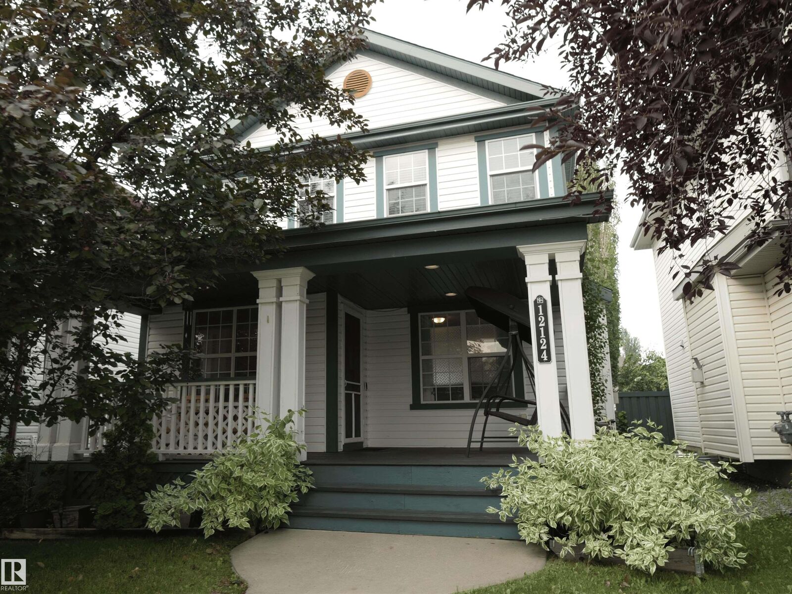 Property Photo: 12124 17 Avenue SW AB T6W 1M1
