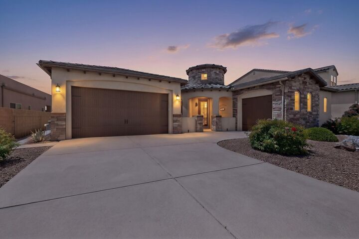 Property Photo: 1623 Vista De Colinas Drive SE NM 87124