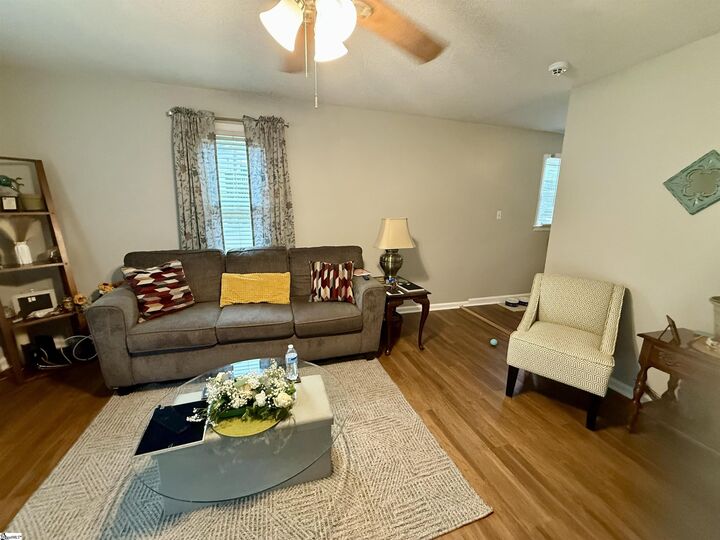 Property Photo:  359 Woodview Avenue  SC 29306 