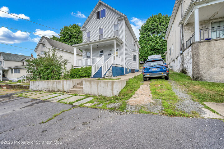 Property Photo:  2117 S Webster Avenue  PA 18505 